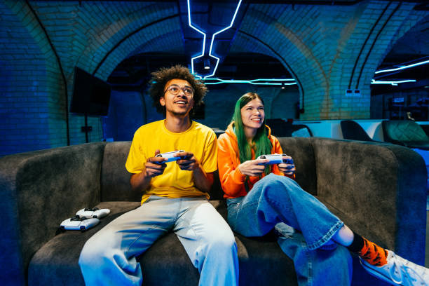 Progress Fast in Online Leveling Games